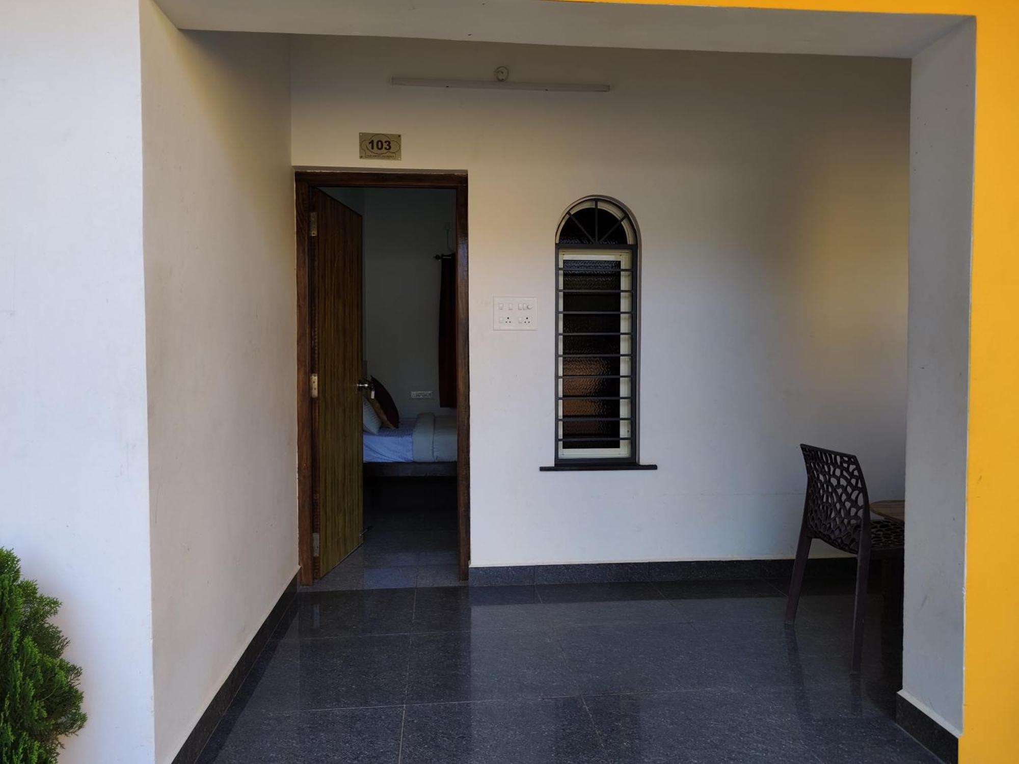 De' Capital Hotel Puducherry Exterior foto
